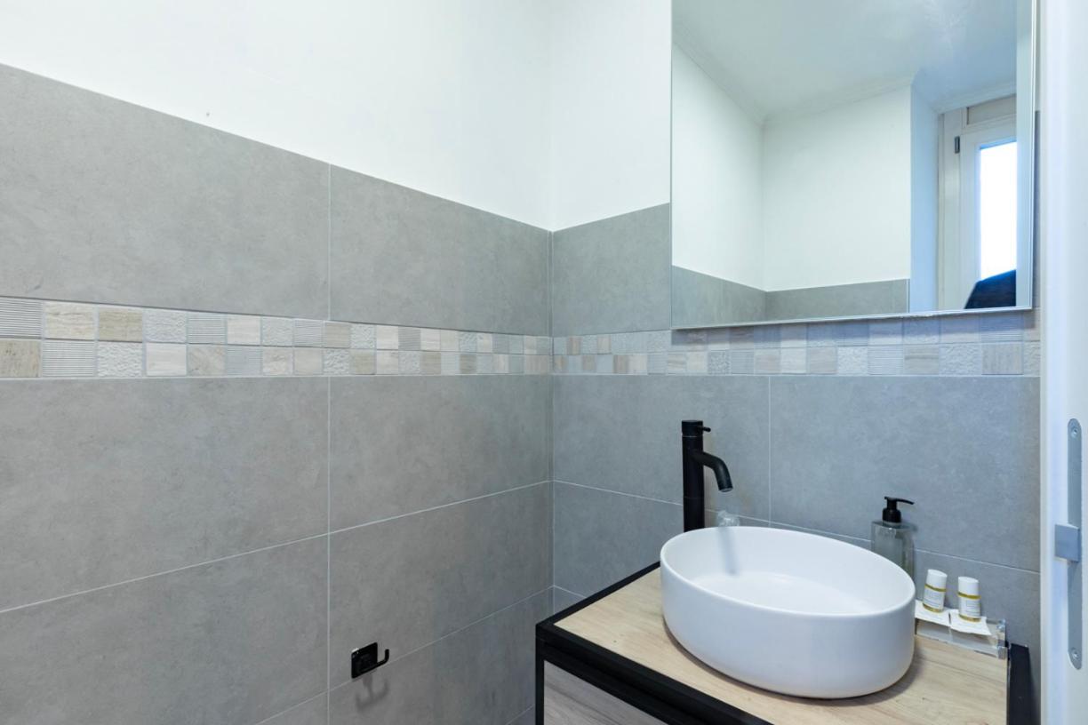 Rdr Tortona Rooms Рим Экстерьер фото